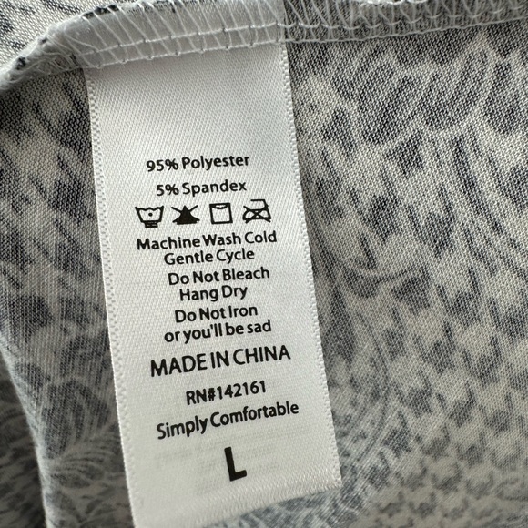 LulaRoe Carly Dress - Picture 5 of 6